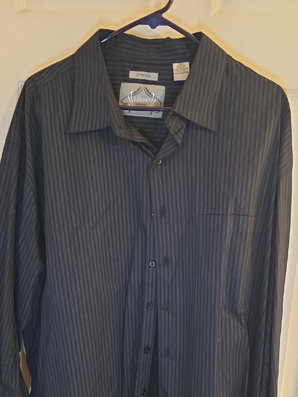 Bruno Men’s Black Pinstripe Stretch Dress Shirt